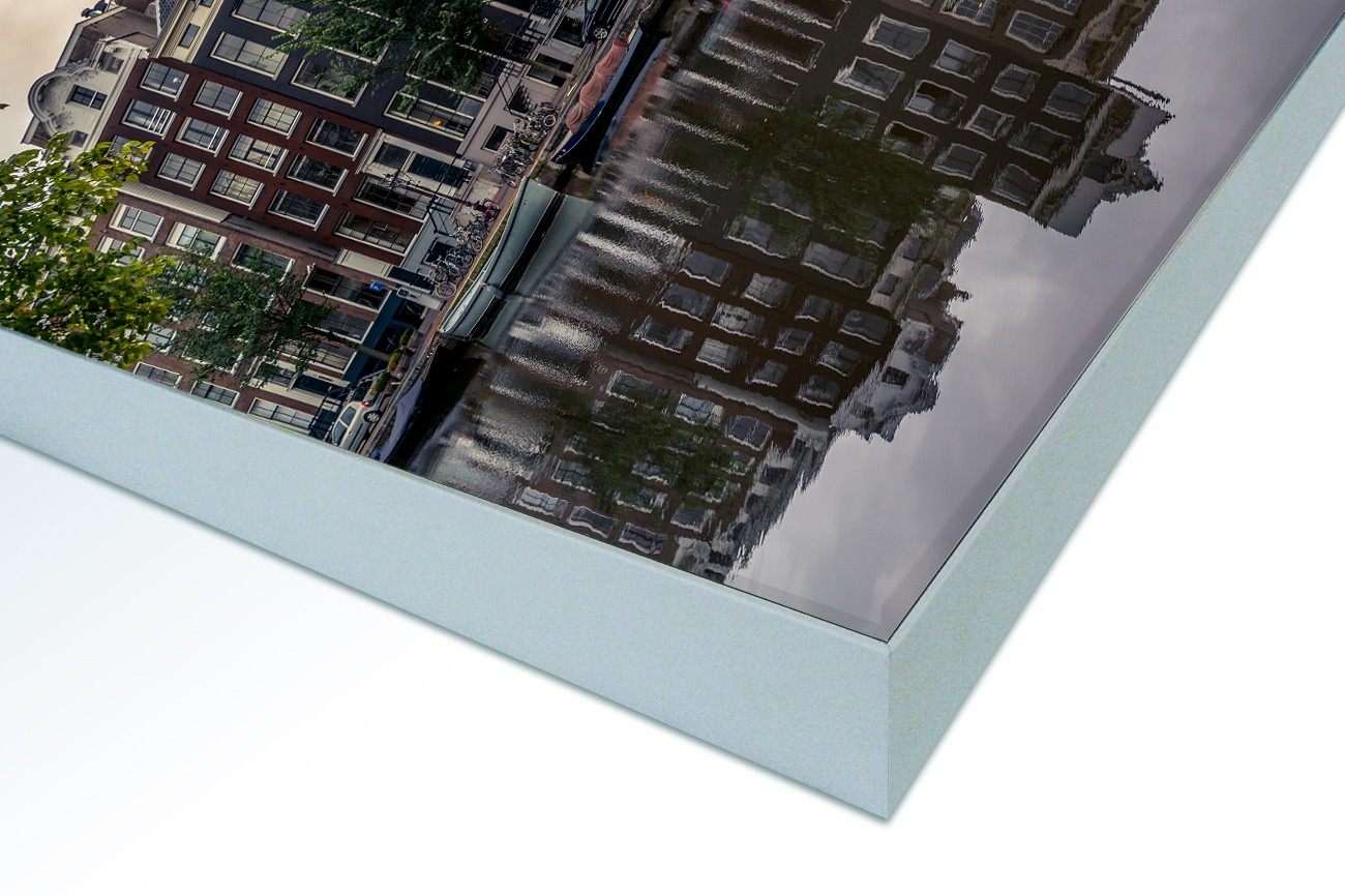 Close up textieldoek in frame gemonteerd