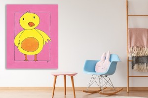 Gele met oranje kip  op velle roze achtergrond van Francis Veroude met als titel Chicken op textieldoek.