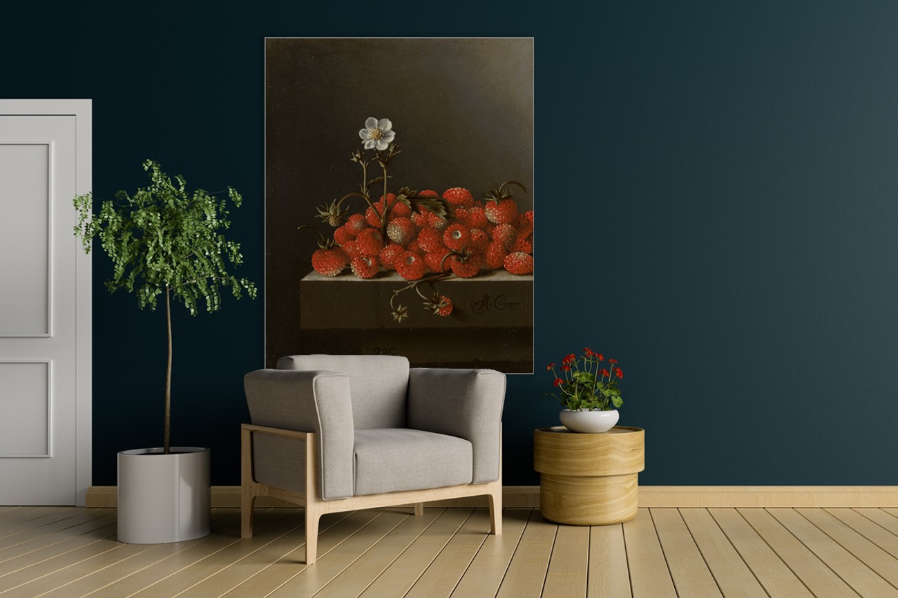 Donkere achtergrond met op de voorgrond rode aardbeien met als titel Stilleven met bosaardbeien van Adriaen Coorte. Verkrijgbaar in zeer grote verschillende formaten, inclusief textiel frame.