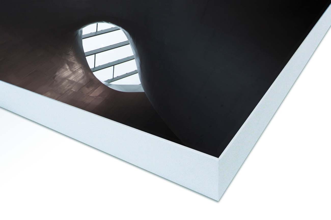 Close up textieldoek gemonteerd in frame wit