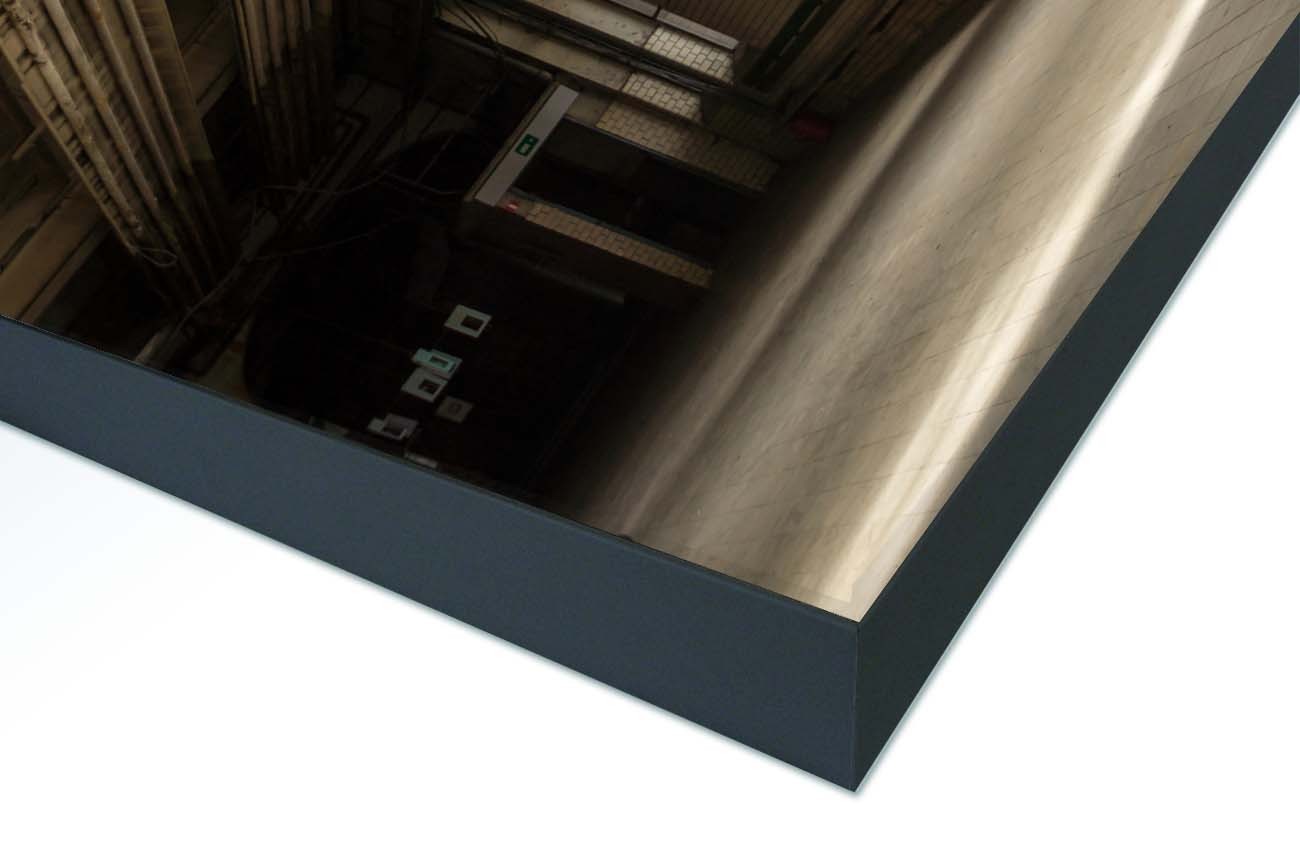 Close up textieldoek in frame gemonteerd zwart