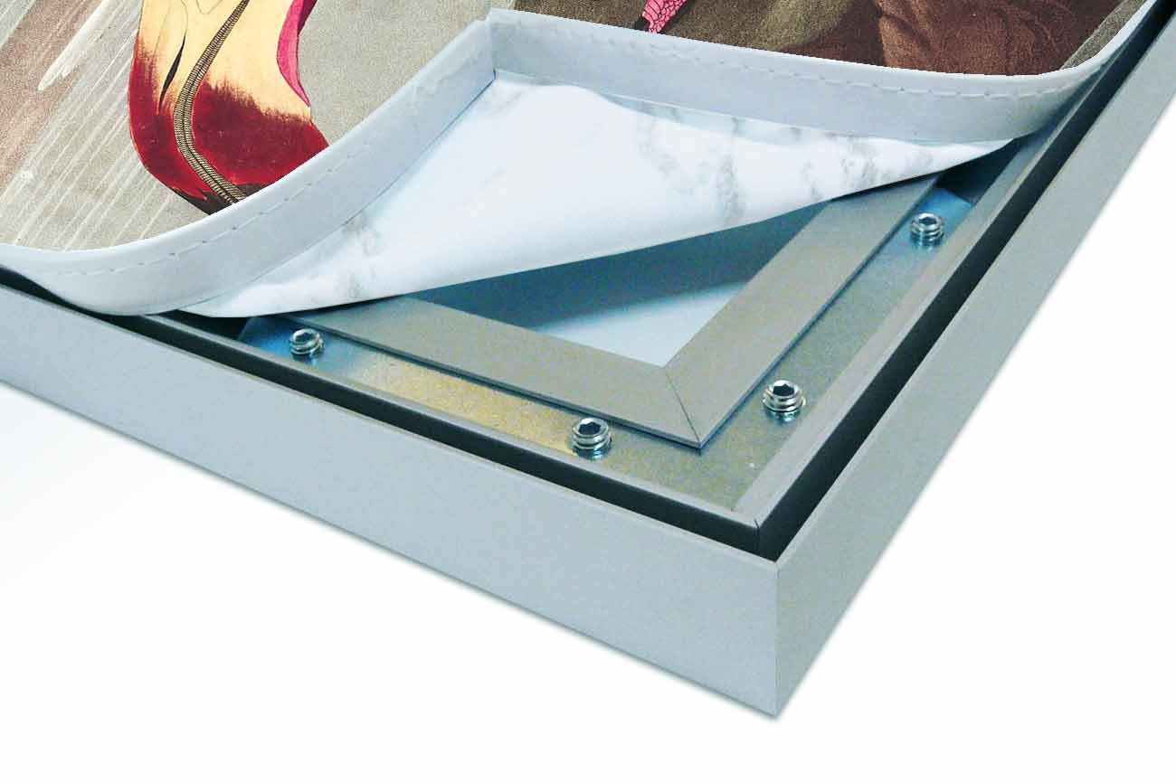 Close up textieldoek los in frame zilver