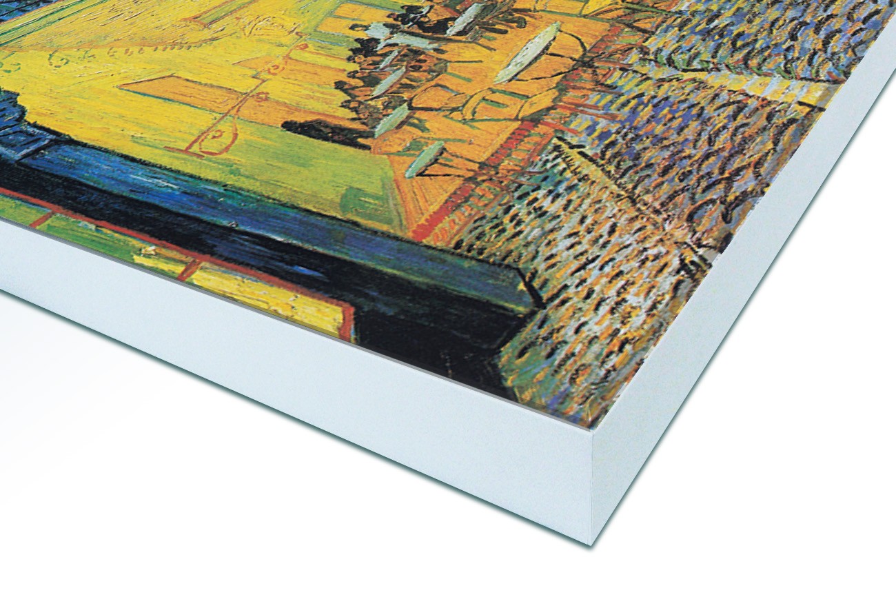 terras-in-de-nacht-hoek-wit